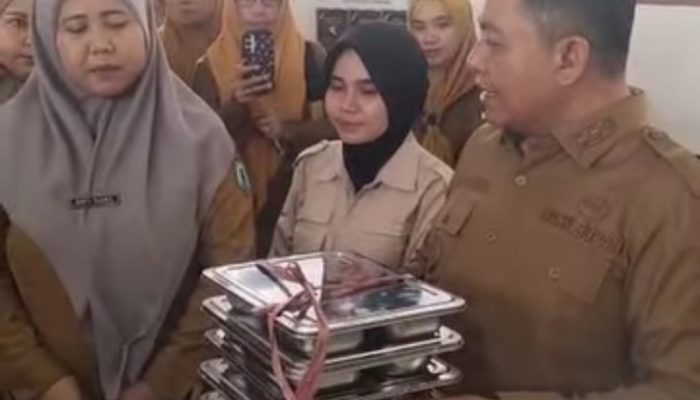 Pemkab Bombana Luncurkan Program Makan Bergizi Gratis, Sasar Tiga Sekolah di Hari Pertama