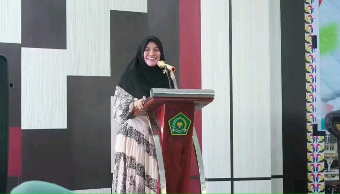 Ibu Wakil Bupati Bombana Buka Pelatihan Kewirausahaan Muslimah DPD Wahdah Islamiyah