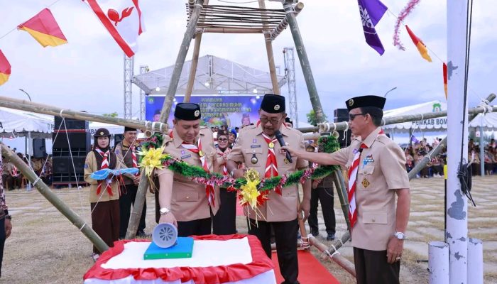 Kemah Bakti Berani 2025 Resmi Dibuka, Bupati Bombana Kemping Bareng Pelajar