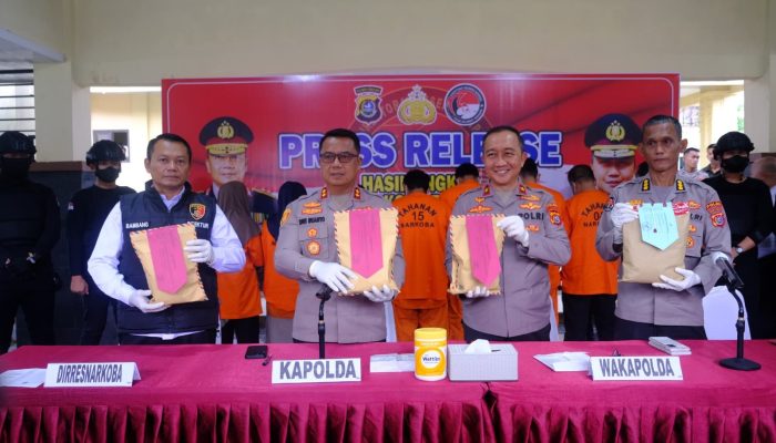 Bongkar Dua Jaringan Narkoba Lintas Negara dan Provinsi, Polda Sultra Musnahkan 11,3 Kg Shabu