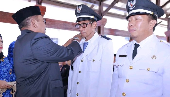 Maswar dan Nurdin Dilantik Jadi Pj. Kepala Desa, Ini Pesan Tegas Bupati Bombana