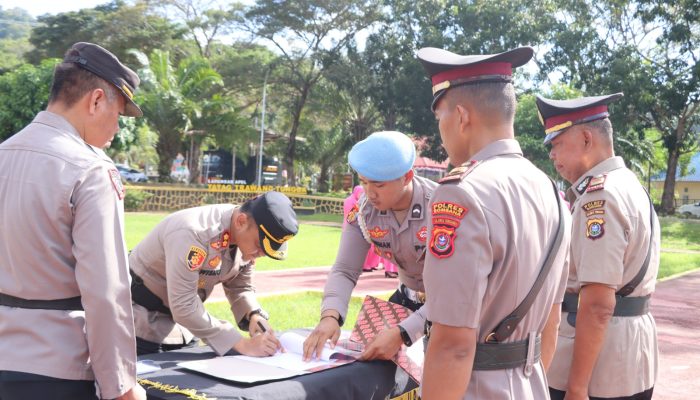 Tiga Pejabat Utama Polres Bombana Resmi Berganti