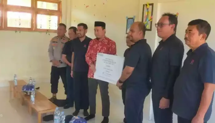 Peringati HUT ke-29, PT Timah Tebar Berkah Lewat Layanan Kesehatan dan Santunan Santri di Kabaena
