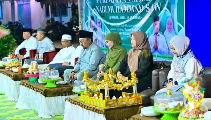 Bupati Burhanuddin Tekankan Pendidikan Karakter pada Peringatan Maulid Nabi di Disdikbud Bombana