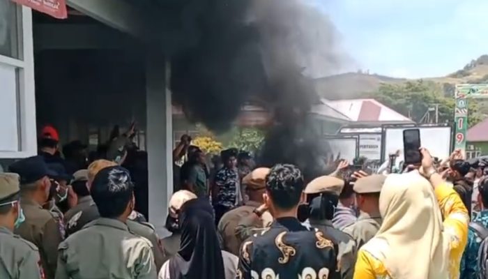 Amarah PPPK Paruh Waktu Meledak, Kantor BKPSDM Bombana Didemo