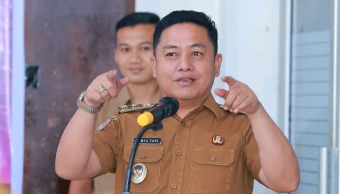 Buka Seminar Riset, Ahmad Yani Tekankan Penguatan Iptek untuk Daya Saing Bombana