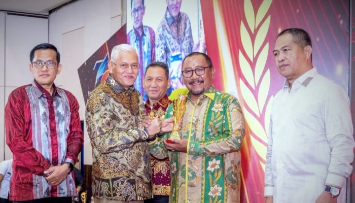 Burhanuddin, Birokrat Lintas Daerah yang Kini Menjadi Tokoh Inovatif Sultra