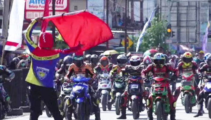 Road Race Bupati Cup Perdana Digelar, Puluhan Pembalap Nasional Adu Nyali di Bombana