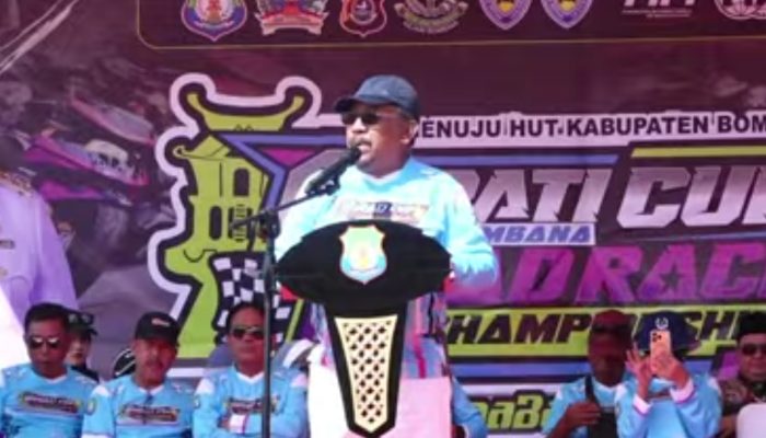 Menjelang Penilaian Adipura, Bupati Bombana Tegaskan Pentingnya Kebersihan di Setiap Kegiatan Publik