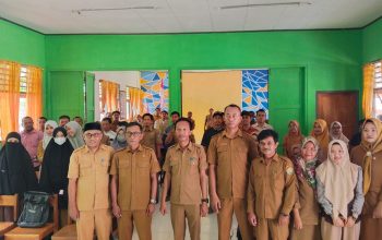 Buka Sosialisasi di SMPN 29 Bombana, Kadis Dikbud Tegaskan Dapodik adalah Nyawa Sekolah