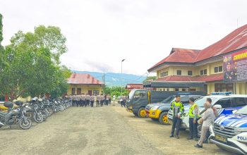 Kapolres Bombana Cek Senjata dan Kendaraan Dinas, Temukan Pelanggaran Plat hingga Mesin Kotor