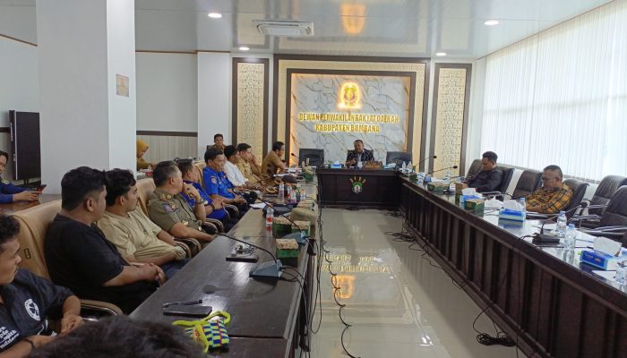 DPRD Bombana Soroti Keterbatasan Damkar, Usul APAR di Setiap Desa