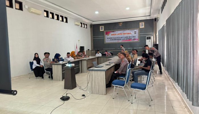 Satpol PP Bombana Dukung Penuh Ops Ketupat Anoa 2026, Siagakan Personel di Pos Pengamanan