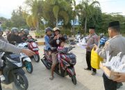 Sesaat Polres Bombana Hadir, Takjil dan Doa Mengalir di Bundaran Munajah