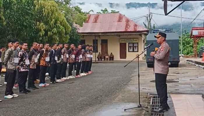 Lepas 64 Casis Polri ke Polda Sultra, Kapolres Bombana: Jaga Disiplin dan Aturan Seleksi