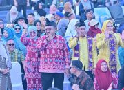 Bupati dan Wakil Bupati Bombana Hadiri Pawai Budaya HUT ke-62 Sultra di Kendari