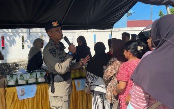 Batalyon A Pelopor Satbrimob Polda Sultra Gelar Pasar Murah, Warga Antusias Berburu Kebutuhan Pokok