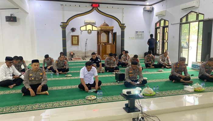 Dari Mimbar Masjid, Polres Bombana Perkuat Integritas Personel