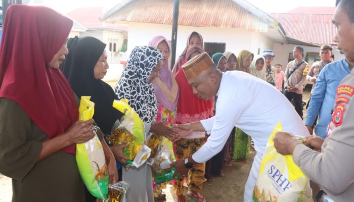 Polres Bombana Salurkan 100 Paket Sembako untuk Warga Kurang Mampu Sambut Hari Bhayangkara Ke-80