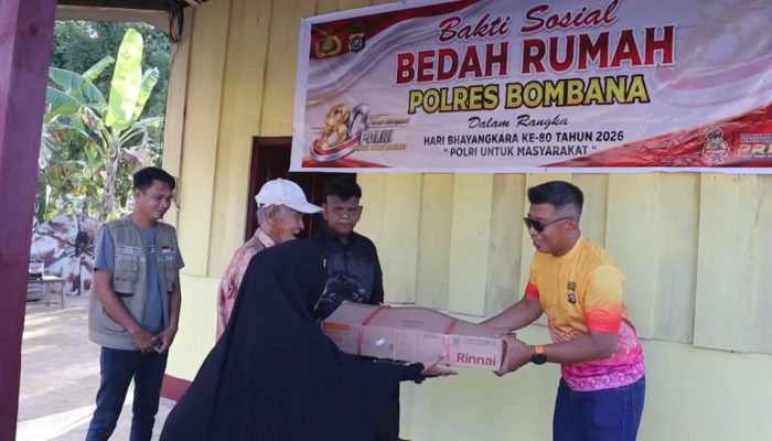 Polres Bombana Bedah Rumah Lansia Sebatang Kara di Lantawonua, Wujud Kepedulian Hari Bhayangkara ke-80