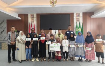 IZI Sultra Salurkan Santunan bagi Anak Yatim pada Peringatan Lebaran Yatim dan Penyandang Disabilitas