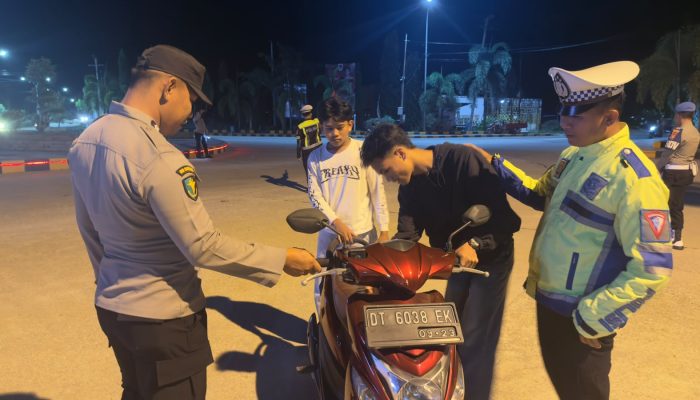 Razia Malam di Bombana, Polisi Periksa Sajam, Narkoba, hingga Knalpot Brong