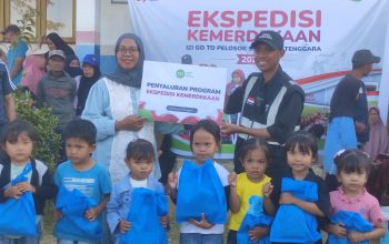 Menerjang Akses yang Menantang IZI Sultra Hadirkan Semangat Kemerdekaan dan Kepedulian di Pelosok Desa Taore, Koltim