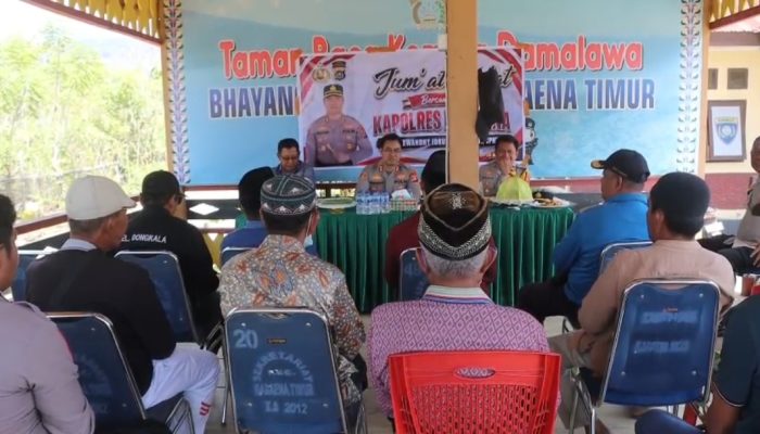 Kapolres Bombana Sambangi Kabaena Timur, Serap Keluhan Warga Lewat Jumat Curhat