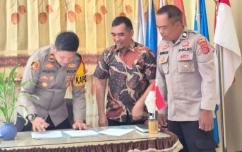 Polsek Lantari Jaya dan SMAN 12 Bombana Teken MoU Edukasi Hukum hingga Cegah Bullying