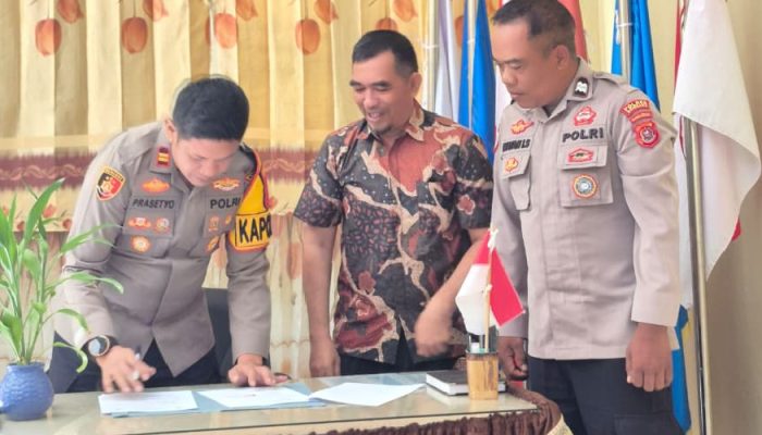Polsek Lantari Jaya dan SMAN 12 Bombana Teken MoU Edukasi Hukum hingga Cegah Bullying