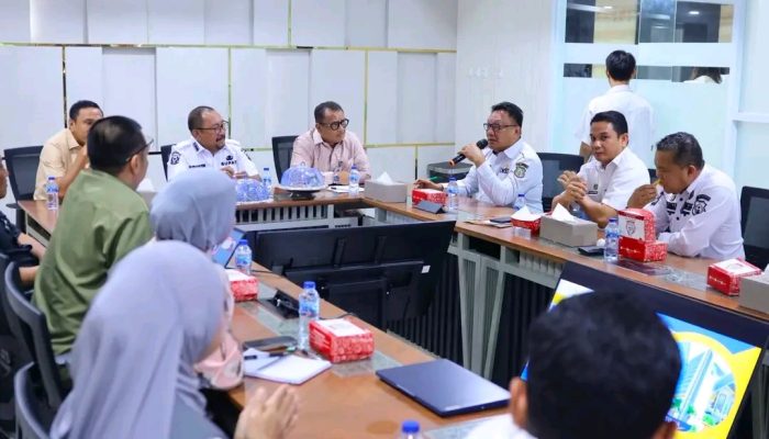 Bupati Bombana Bahas Rencana Pinjaman Daerah dengan Bank Sultra