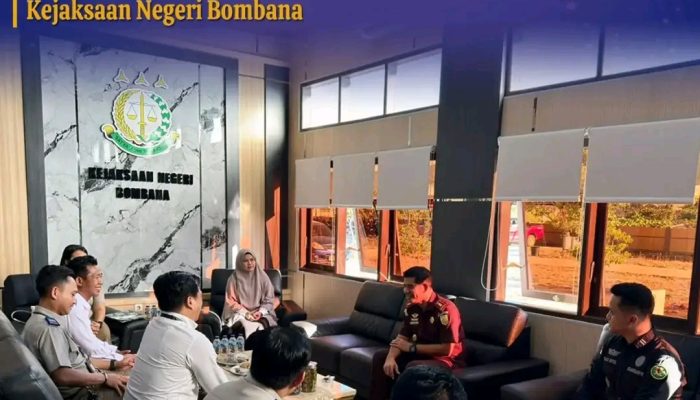 Kepala Kantor Pertanahan Bombana Sambangi Kejari, Perkuat Sinergi Antarinstansi