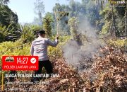 Karhutla 20 Hektare di TN Rawa Aopa Watumohai Dipadamkan TNI-Polri dan Manggala Agni