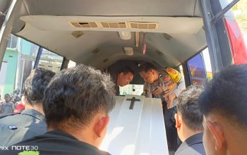 Ambulans Polres Bombana Berhenti di Pemakaman Doule, Ada Kisah Kemanusiaan Briptu Jamal di Baliknya