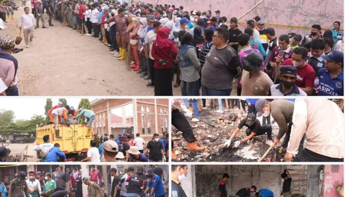 Pemkab Bombana Gotong Royong Bersihkan Sisa Kebakaran Pasar Tadoha Mappaccing