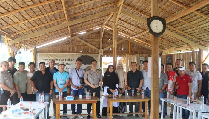 Kapolres Bombana Gelar Coffee Morning Bersama Aktivis dan Tokoh Masyarakat, Bahas Kamtibmas