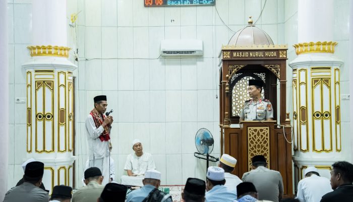 Subuh Keliling di Kendari, Wakapolda Sultra Ajak Warga Cegah Hoaks dan Berantas Narkoba