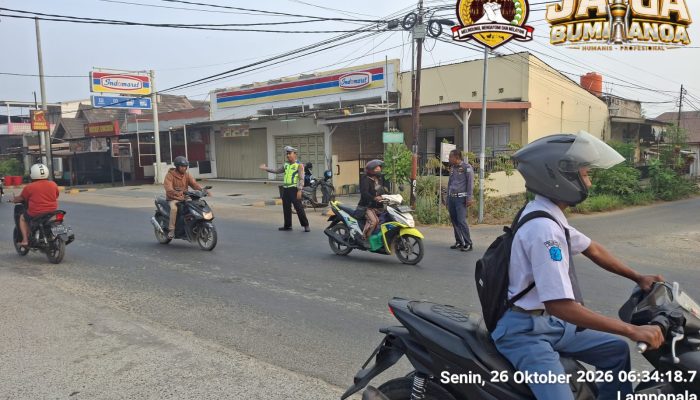 Kapolres Bombana Pantau Arus Lalu Lintas Pagi, Pastikan Aktivitas Warga Lancar